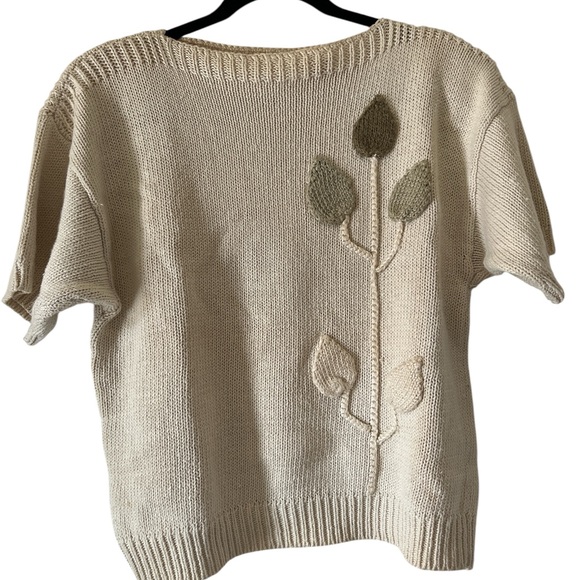 Cos Cob Sweaters - Vintage Cos Cob 3D Leaf Appliqué Knit Top Padded Shoulders Cream Grandmacore
